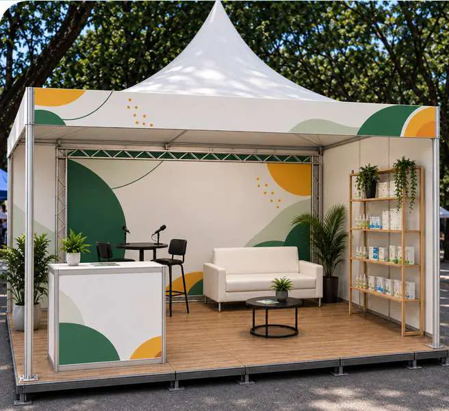 Tenda piramidal montada como estande